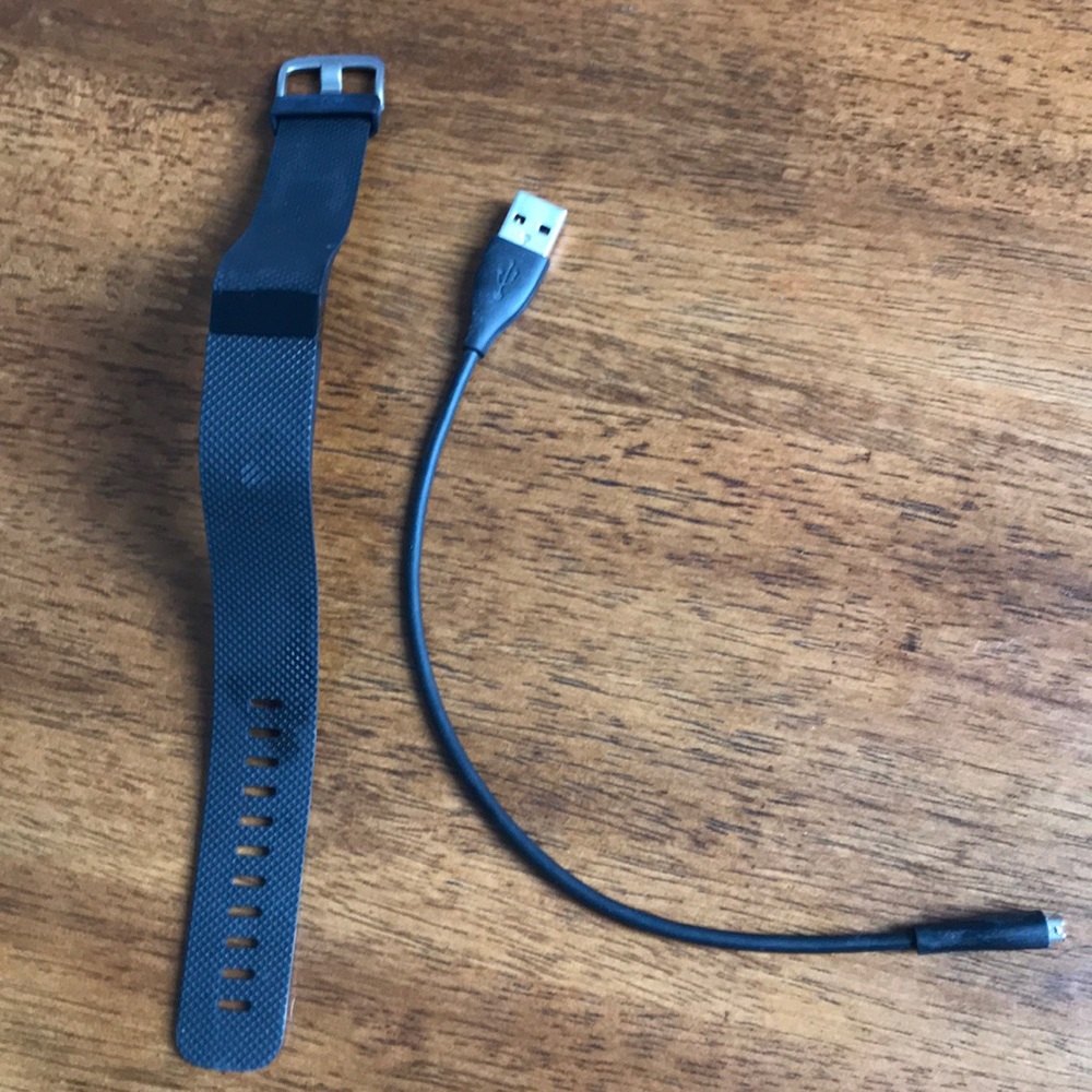 Fitbit Charge - image 1